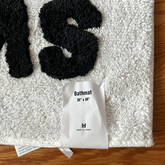 Urban Outfitters Sweet Cheeks Bath Mat NWT - Picture 7 of 10
